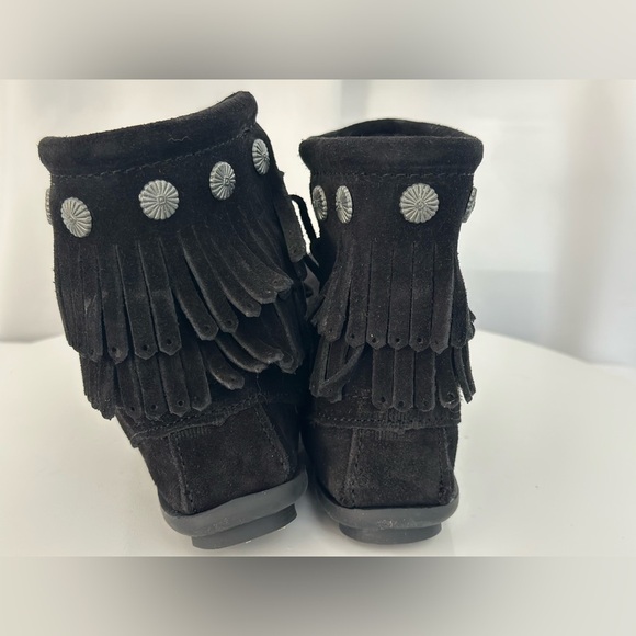 Minnetonka High Top Side Zip Boot (SH103) - Picture 4 of 11